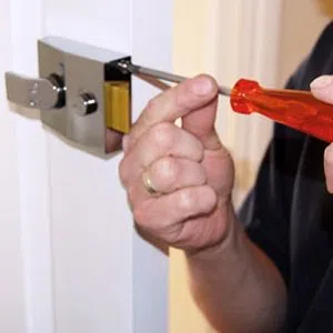 Gold Locksmith Store Dearborn, MI 313-879-0030 - emergency-unlock